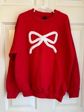 Gildan Red Sweatshirt with White Bow Accent